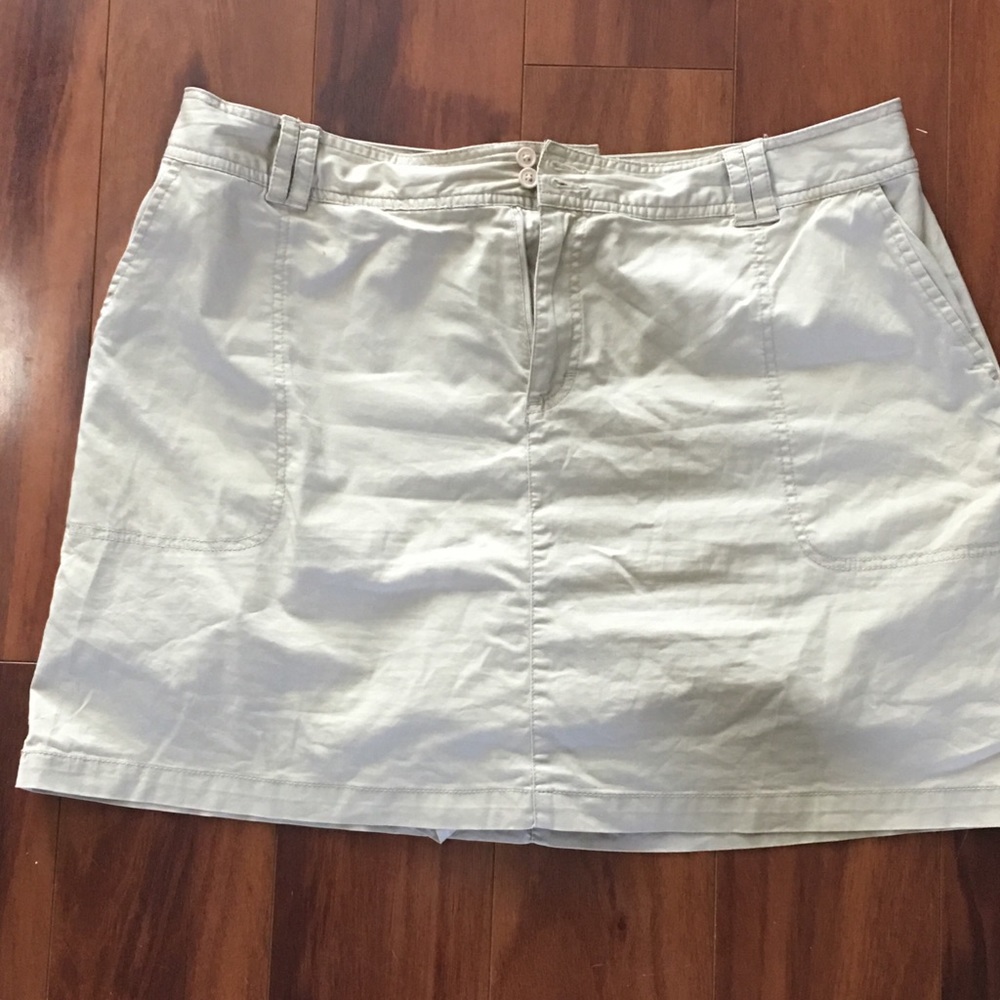 St. Johns’s Bay Woman stretch 18W khaki skirt
